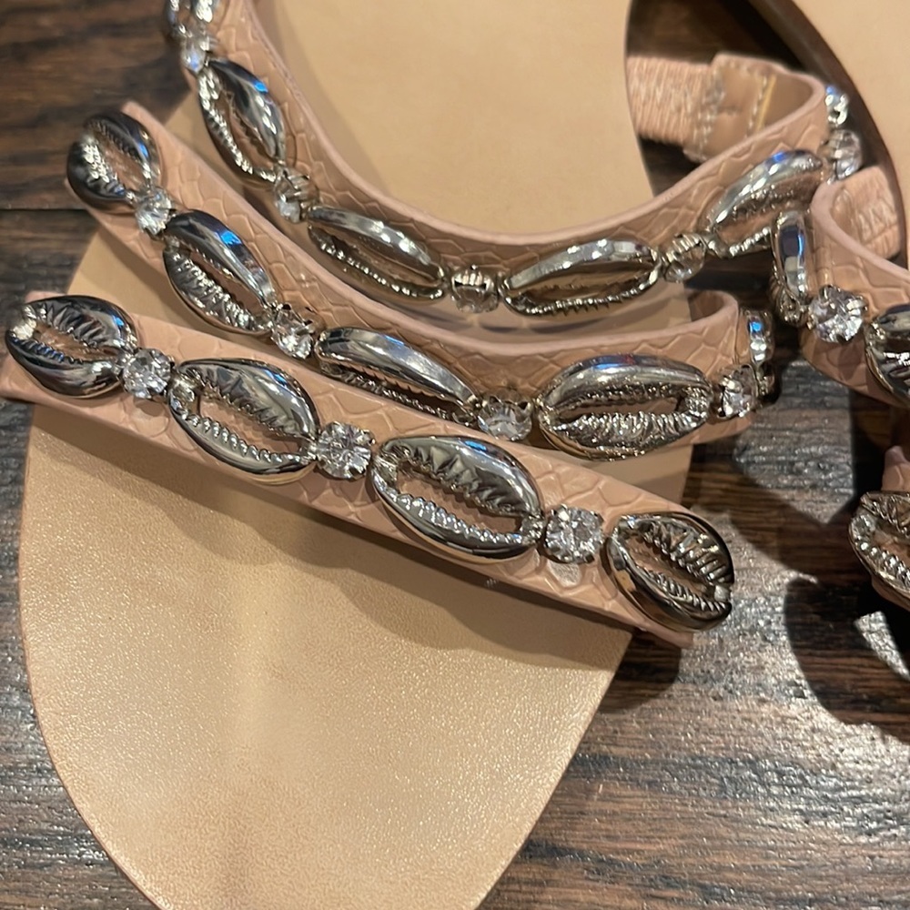 Seashell sandals - Picture 2 of 4